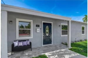 2431 Grant St, Hollywood, FL 33020 Sold 08/18/25