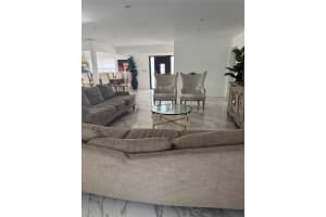 201 Calle Grande Dr, Hollywood, FL 33021 - MLS#F10507034