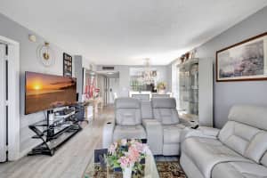 5860 NW 64th Ave 201, Fort Lauderdale, FL 33319 - MLS#F10507107