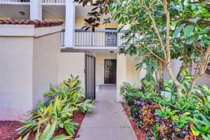 820 Lavers Cir G-105, Delray Beach, FL 33444 Sold 07/11/25