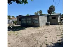 890 33rd Way, Lauderhill, FL 33311 - MLS#F10507241