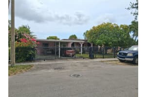 141 Sw 52nd Pl, Miami
