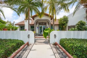 611 NE 20th St, Wilton Manors, FL 33305 Sold 08/12/25
