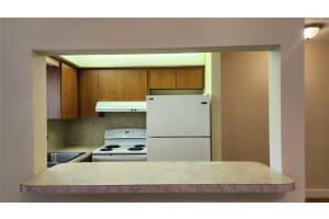 216 SW 10th ST 218, Hallandale Beach, FL 33009 - MLS#F10507308