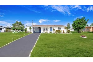 515 York Road, Lehigh Acres, FL 33936 - MLS#F10507316