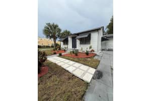 626 37th St, West Palm Beach, FL 33407 - MLS#F10507327