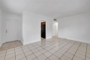 1916 SW 11th St 30, Fort Lauderdale, FL 33312 - MLS#F10507358