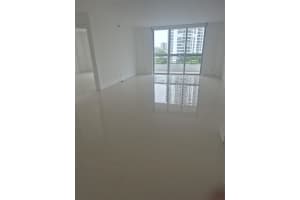 3600 Mystic Pointe Dr 811, Aventura