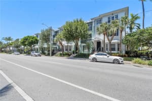 305 E Mallory Cir, Delray Beach, FL 33483 - MLS#F10507397