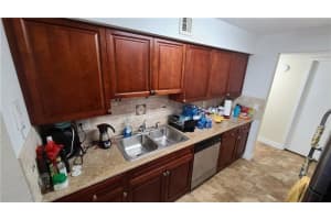 805 Riverside Drive, Coral Springs, FL 33071 - MLS#F10507410