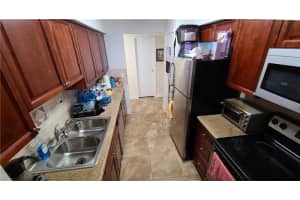 805 Riverside Drive, Coral Springs, FL 33071 - MLS#F10507410