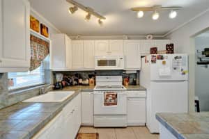 9821 Sunrise Lakes Blvd 106, Sunrise, FL 33322 - MLS#F10507437