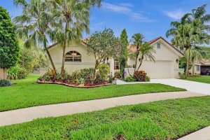 1990 Lakeshore Dr, Weston, FL 33326 Sold 08/14/25