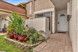 869 NW 81st Ter 2, Plantation, FL 33324 Sold 08/20/25