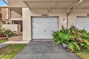 869 NW 81st Ter 2, Plantation, FL 33324 Sold 08/20/25