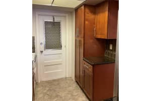 5800 Margate Blvd 823-8, Margate, FL 33063 Sold 09/19/25