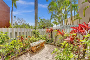 7715 Southampton Ter 110, Tamarac, FL 33321 Sold 08/27/25