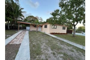 285 NE 43rd St, Deerfield Beach, FL 33064 - MLS#F10507511