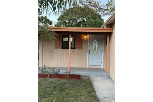 285 NE 43rd St, Deerfield Beach, FL 33064 - MLS#F10507511