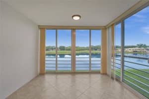 9450 Poinciana Pl 212, Davie, FL 33324 Sold 08/26/25