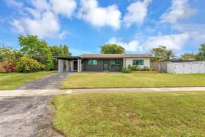 6275 Lakeshore Dr, Margate, FL 33063 - MLS#F10507532