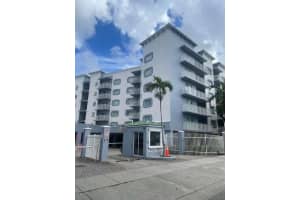 2415 Nw 16th Street Rd 407-1, Miami