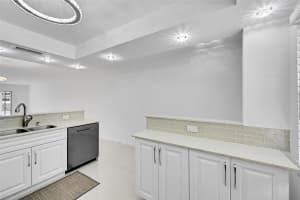 3005 Portofino Isle L3, Coconut Creek, FL 33066 - MLS#F10507568