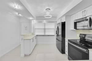 3005 Portofino Isle L3, Coconut Creek, FL 33066 - MLS#F10507568