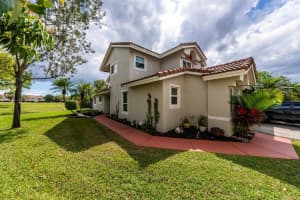 7532 S Pinewalk Dr 7532, Margate, FL 33063 Sold 06/30/25