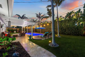 239 SE 1st Ter, Pompano Beach, FL 33060 Sold 08/25/25