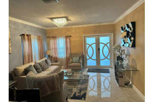 9821 NW 22nd St, Pembroke Pines, FL 33024 Sold 08/22/25