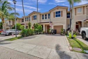 219 Riverwalk Cir 219, Sunrise, FL 33326 - MLS#F10507671