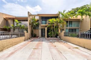 8801 GATEHOUSE RD 5, Plantation, FL 33324 Sold 08/05/25
