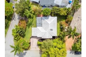 2508 NE 27th Ave, Fort Lauderdale, FL 33305 - MLS#F10507708
