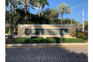 6976 W Sample Rd 6976, Coral Springs