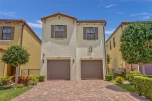 4875 Nw 55th Place, Tamarac
