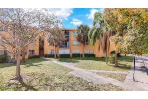 4304 NW 9th Ave 2-3C, Deerfield Beach, FL 33064 - MLS#F10507870