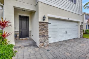 92 Palmetto Ln, Royal Palm Beach, FL 33411 - MLS#F10507891