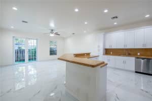 819 SW 7th Ave, Fort Lauderdale, FL 33315 - MLS#F10507935
