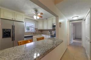 701 Lori Dr 205, Palm Springs, FL 33461 - MLS#F10507948