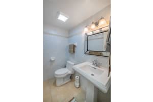 701 Lori Dr 205, Palm Springs, FL 33461 - MLS#F10507948