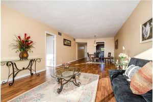 9800 N Hollybrook Lake Dr 309, Pembroke Pines, FL 33025 - MLS#F10507965