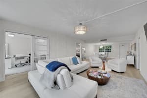 555 Oaks Ln 311, Pompano Beach, FL 33069 - MLS#F10508027