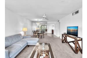 3051 S Palm Aire Dr 202, Pompano Beach, FL 33069 - MLS#F10508038
