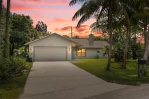 6361 Se Phillips Bend Avenue, Stuart
