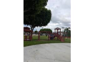 8535 NW 189th Ln, Hialeah, FL 33015 Sold 10/01/25