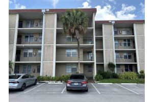 2601 Nw 48th Ter 143, Lauderdale Lakes