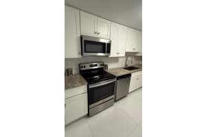 1428 SE 4th Ave 108, Deerfield Beach, FL 33441 Sold 07/28/25