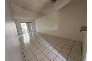 4111 Stirling Rd, Davie, FL 33314 - MLS#F10508119