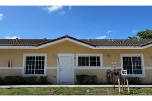 3834 SW 48th Ave, Pembroke Pines, FL 33023 - MLS#F10508120